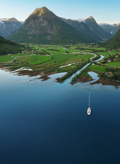 Arctic Rally Slider Image