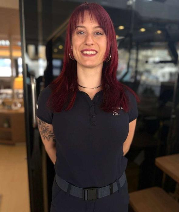 Christal Mios 80 Crew 9