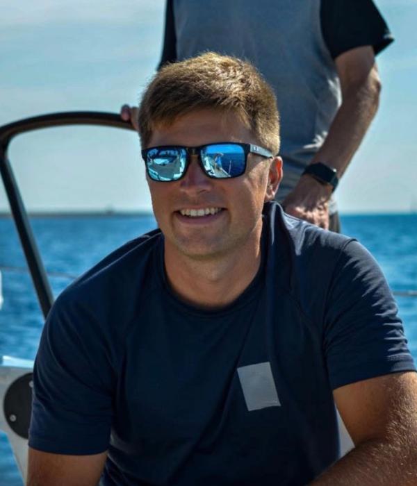 Crew 825 Maegan - Josh 