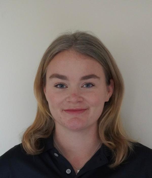 Oyster 495 Crew Aquaries Available for Charter 1